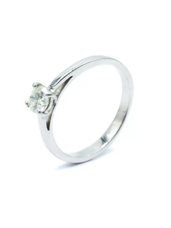 RING SOLITAIRE WHITE GOLD DIAMOND