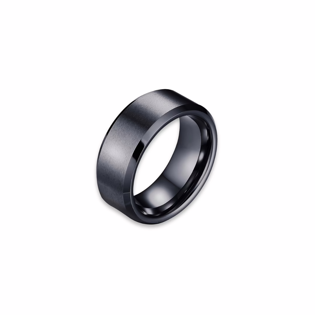Ring-Onyx Matrix Tungsten Carbide